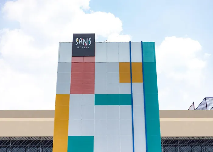 Sans Hotel Liv Ancol By Reddoorz Jakarta